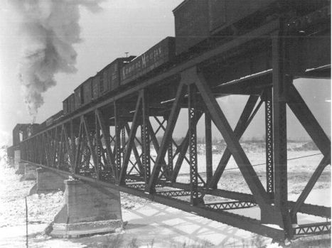 TTRR Upper Bridge 1904 With Steam Locomotive and Train